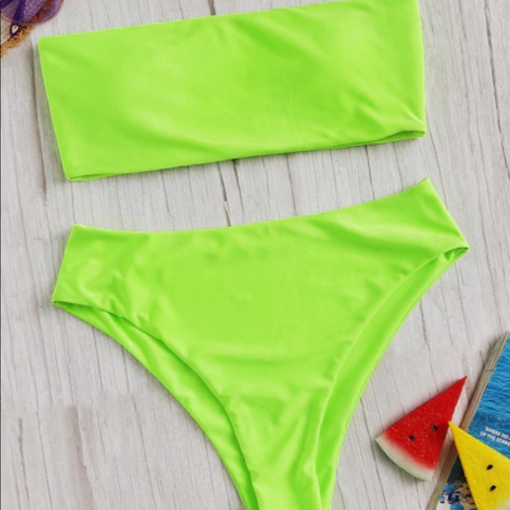 Never worn bikini bottoms